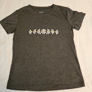 Daisies Tee by Shein - Size S